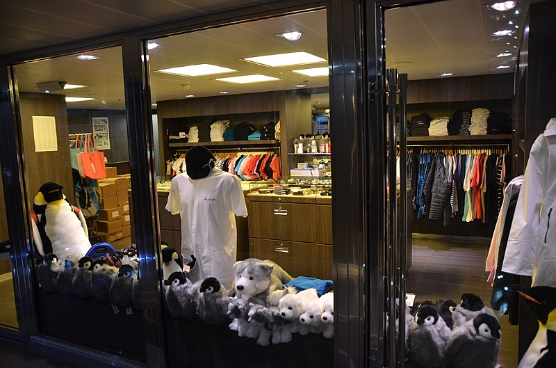023_L_Austral_Ponant_Shop.JPG
