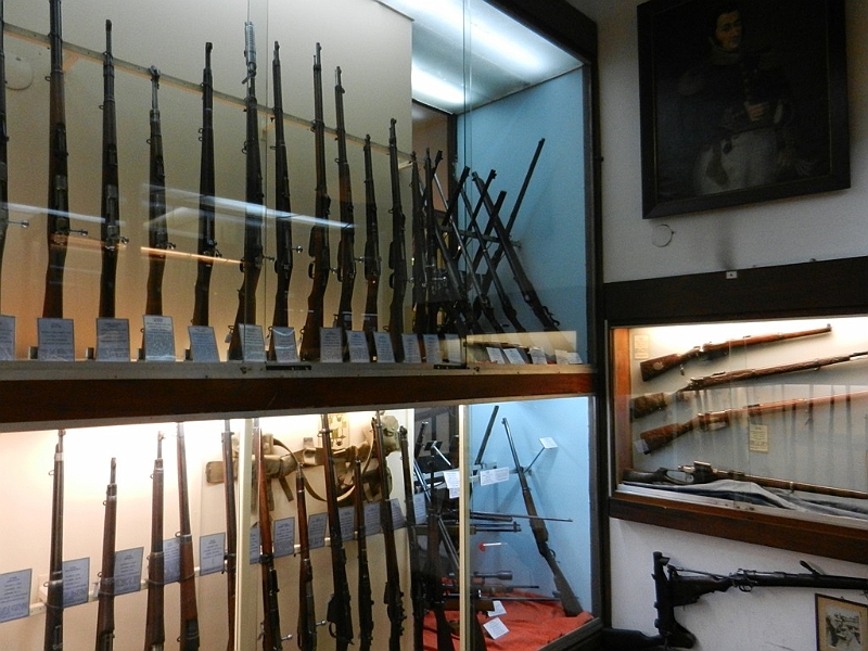 101_Argentina_Buenos_Aires_Museo_de_Armas.JPG - 