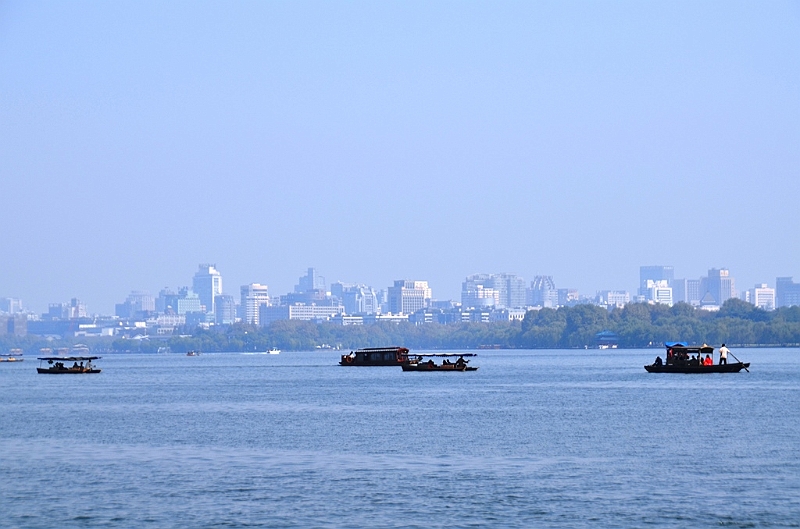 111_China_Hangzhou_West_Lake.JPG