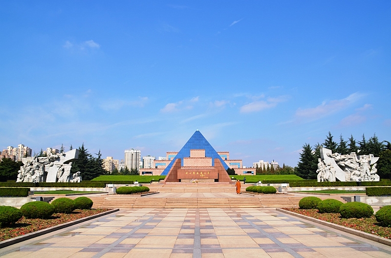 333_China_Shanghai_Longhua_Martyr_Memorial.JPG