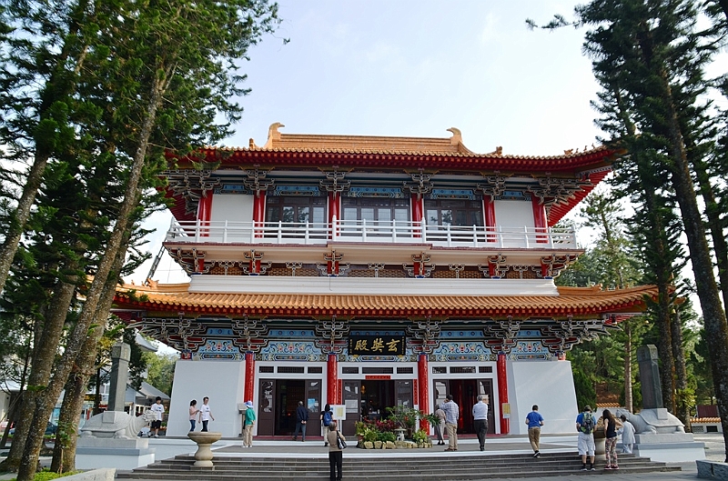 058_Taiwan_Sun_Moon_Lake_Xuan_Zang_Temple.JPG