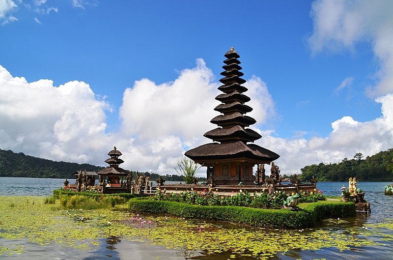 081_Bali_Pura_Ulun_Danu_Bratan.JPG