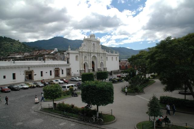 221_Guatemala_Antigua_Catedral.JPG