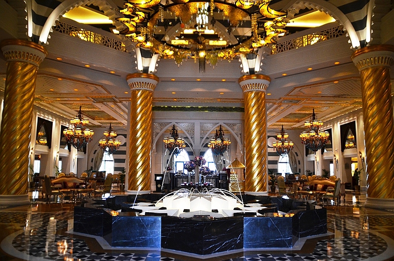 016_Dubai_Jumeirah_Zabeel_Saray.JPG