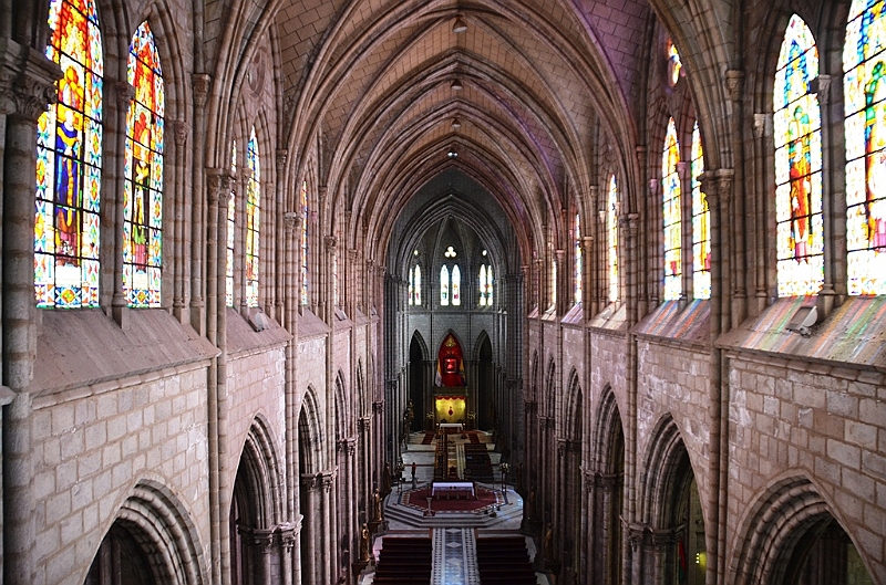 012_Ecuador_Quito_La_Basilica.JPG