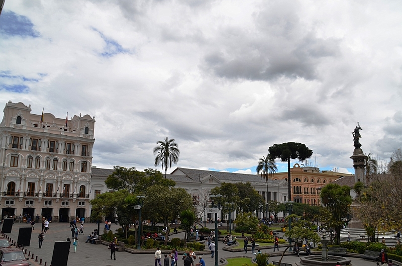 042_Ecuador_Quito_Plaza_Grande.JPG