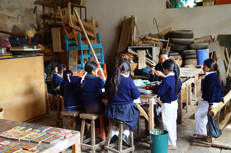 141_Ecuador_Schoolvisit.JPG