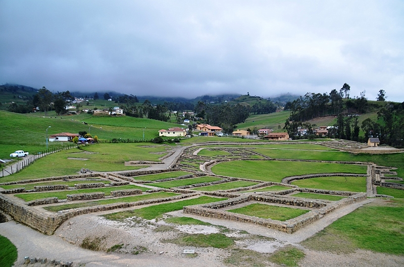 446_Ecuador_Inka_Monuments_Ingapirca.JPG