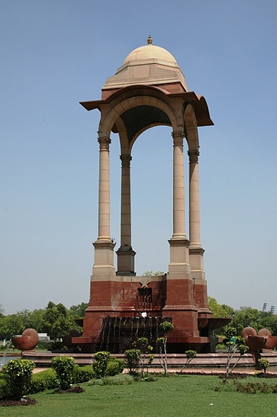 021_India_New_Delhi_India_Gate.JPG