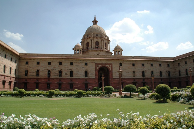 025_India_New_Delhi_Parlament.JPG