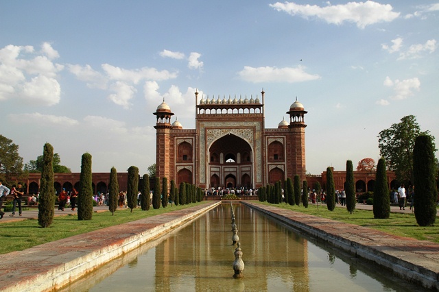295_India_Taj_Mahal.JPG