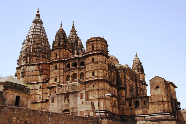 350_India_Orchha_Chaturbhuj_Temple.JPG