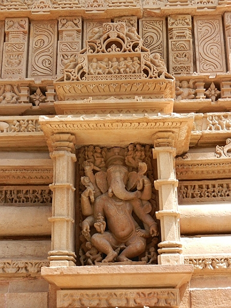 423_India_Khajuraho_Western_Temples.JPG - 