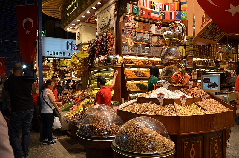 205_Istanbul_Spice_Bazaar.JPG