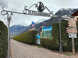 023_Italien_Suedtirol_Dorf_Tirol