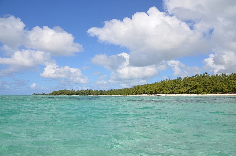 007_Mauritius_East_Ile_aux_Cerfs.JPG