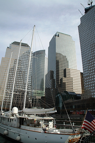 045_New_York_Worrld_Financial_Centre.JPG