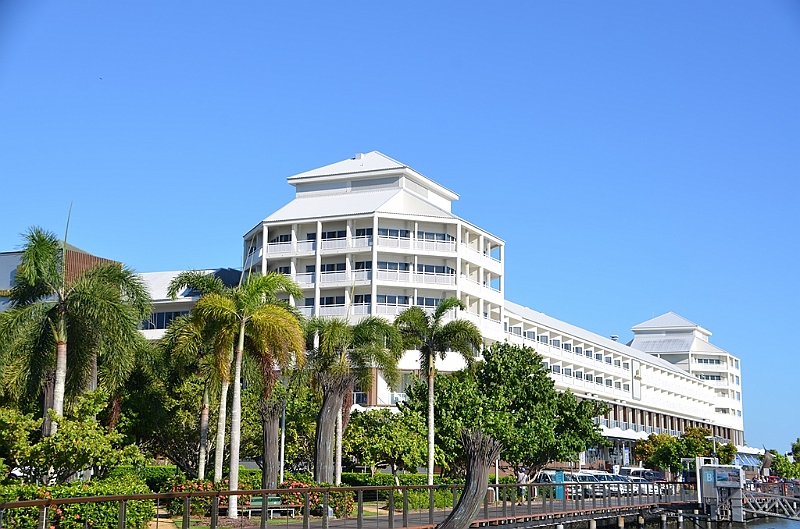 009_Australia_Cairns_Shangri_La.JPG