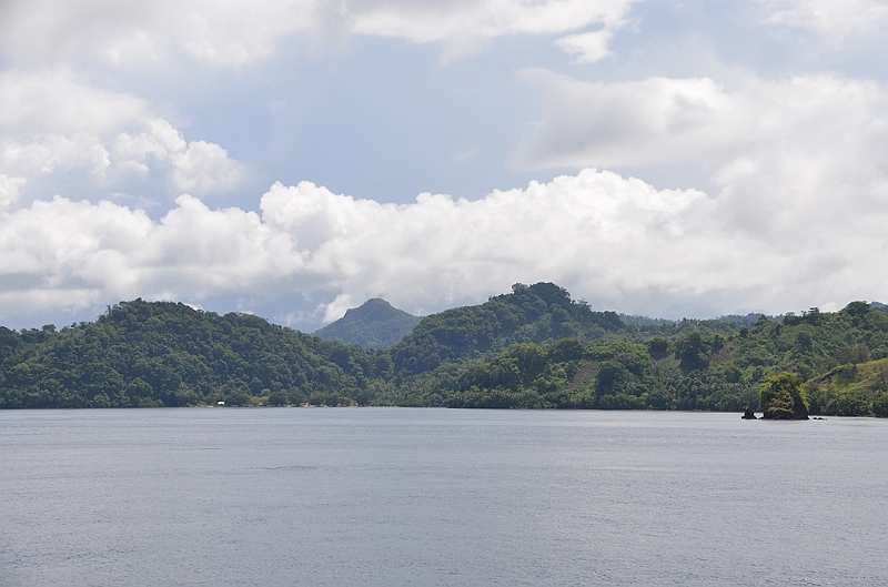 005_Solomon_Islands_Roderick_Bay.JPG