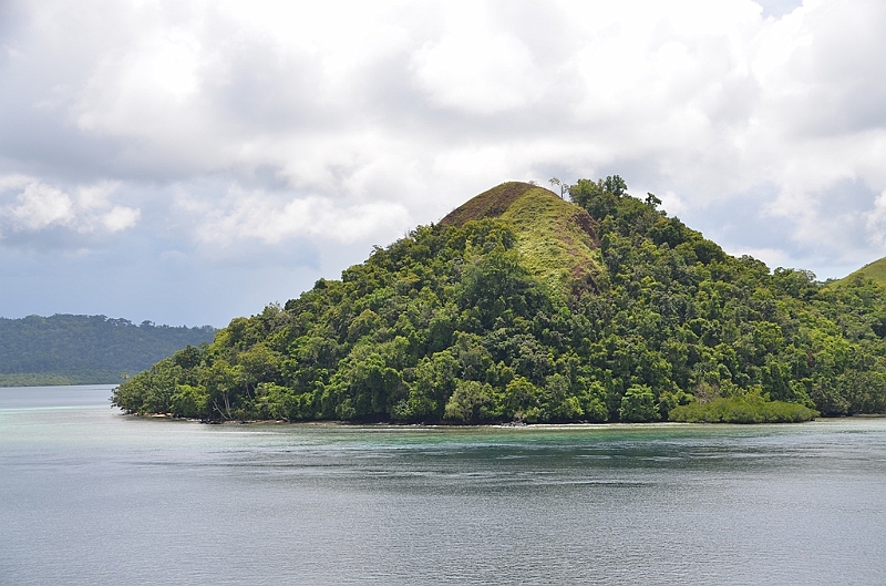 014_Solomon_Islands_Roderick_Bay.JPG