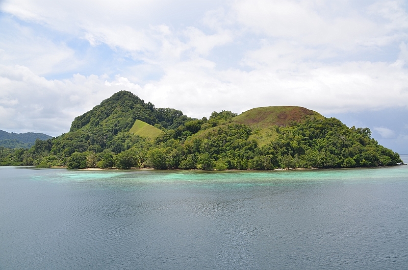 018_Solomon_Islands_Roderick_Bay.JPG