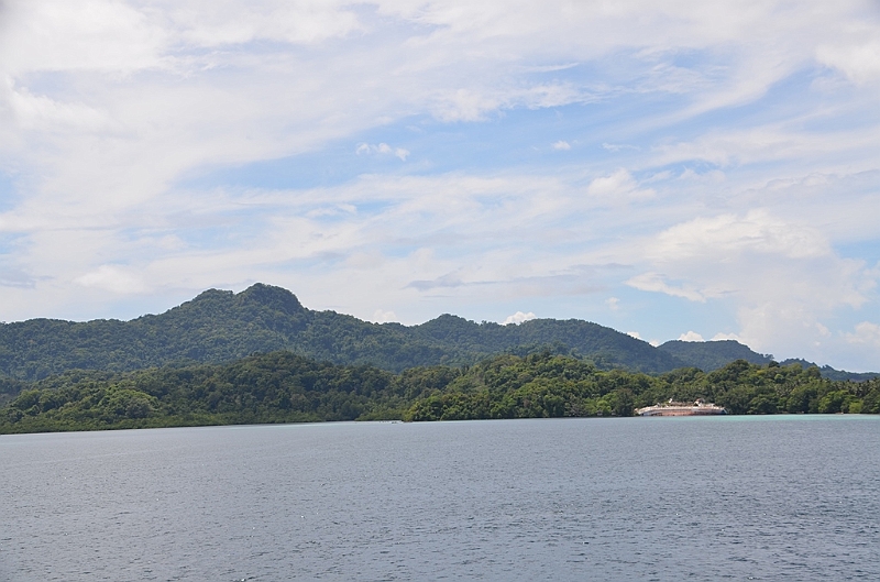 026_Solomon_Islands_Roderick_Bay.JPG