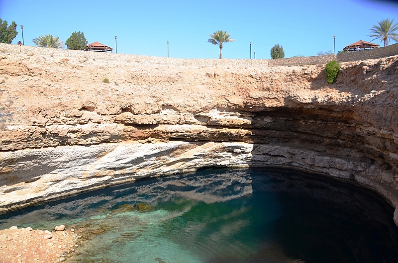 112_Oman_Sinkhole_Park.JPG
