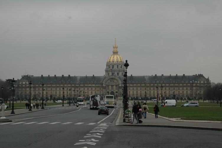 35_Paris_Place_des_Invalides.JPG