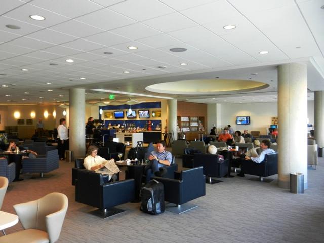 011_USA_Los_Angeles_Airportlounge_Delta.JPG