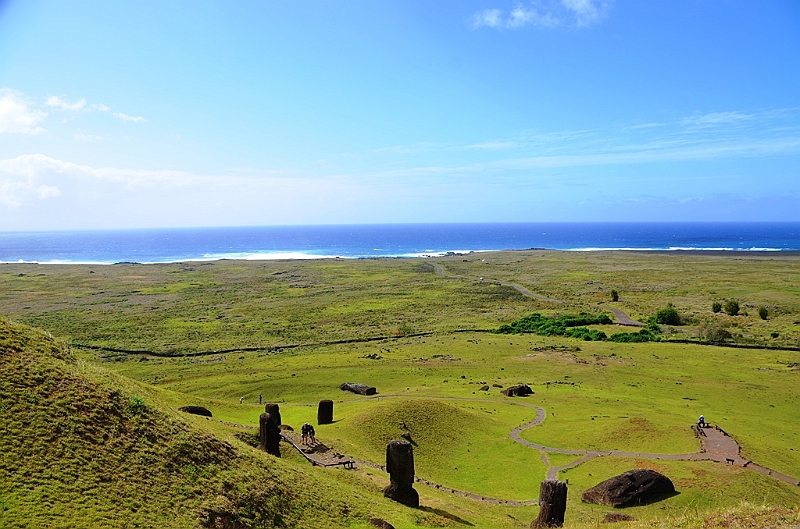 187_Chile_Easter_Island_Rano_Raraku.JPG