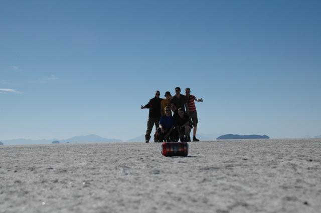 449_Bolivien_Salar_de_Uyuni_Isla_del_Pescado_Biergruppe.JPG