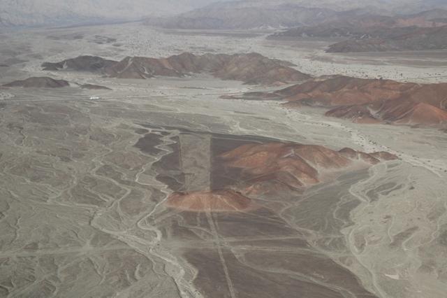 041_Peru_Nazca_Lines_Landscap.JPG
