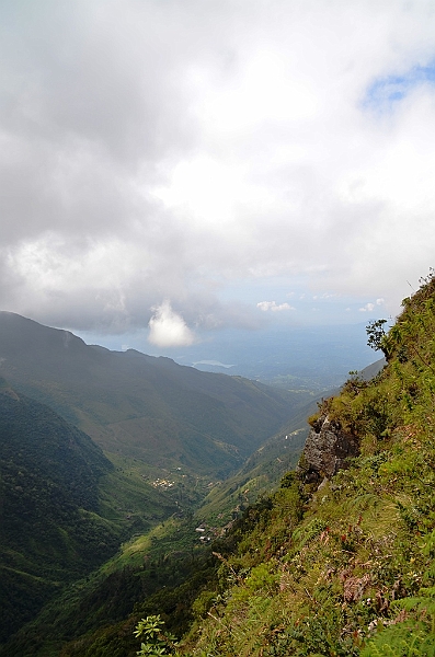 401_Sri_Lanka_Horton_Plains_NP.JPG